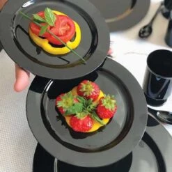 12 Assiettes Rondes Noires Luxe 24 Cm -Vacances Vaisselle Magasin 12 assiettes rondes noires 24cm lavables reutilisables 1 4