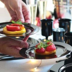 12 Assiettes Rondes Noires Luxe 24 Cm -Vacances Vaisselle Magasin 12 assiettes rondes noires 24cm lavables reutilisables 1 5