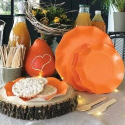 20 Assiettes Pétales 21 Cm Oranges 9 20 Assiettes Pétales 21 Cm Oranges -Vacances Vaisselle Magasin 20 assiettes petale 21cm orange biodegradables et compostables 2