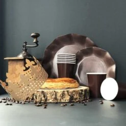 20 Assiettes Pétales 27 Cm Chocolat -Vacances Vaisselle Magasin 20 assiettes petale 27cm chocolat biodegradables et compostables 2