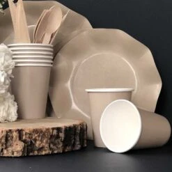 20 Gobelets Taupe 25 Cl -Vacances Vaisselle Magasin 20 gobelets taupe 100 bio comoostables 25cl 1 2