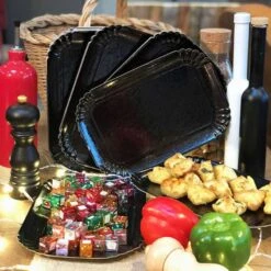 25 Plateaux En Carton Noirs 19 X 28 Cm -Vacances Vaisselle Magasin 25 plateaux en carton noirs 19 cm x 28 cm 2