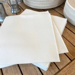 25 Serviettes Non-tissées Blanc Premium 40 Cm Table'Colors -Vacances Vaisselle Magasin 25 serviettes non tisse luxe blanches 40 x 40 cm 3