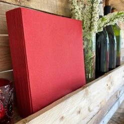 25 Serviettes Non-tissées Bordeaux Premium 40 Cm Table'Colors 8 25 Serviettes Non-tissées Bordeaux Premium 40 Cm Table'Colors -Vacances Vaisselle Magasin 25 serviettes non tisse luxe bordeaux 40 x 40cm 1