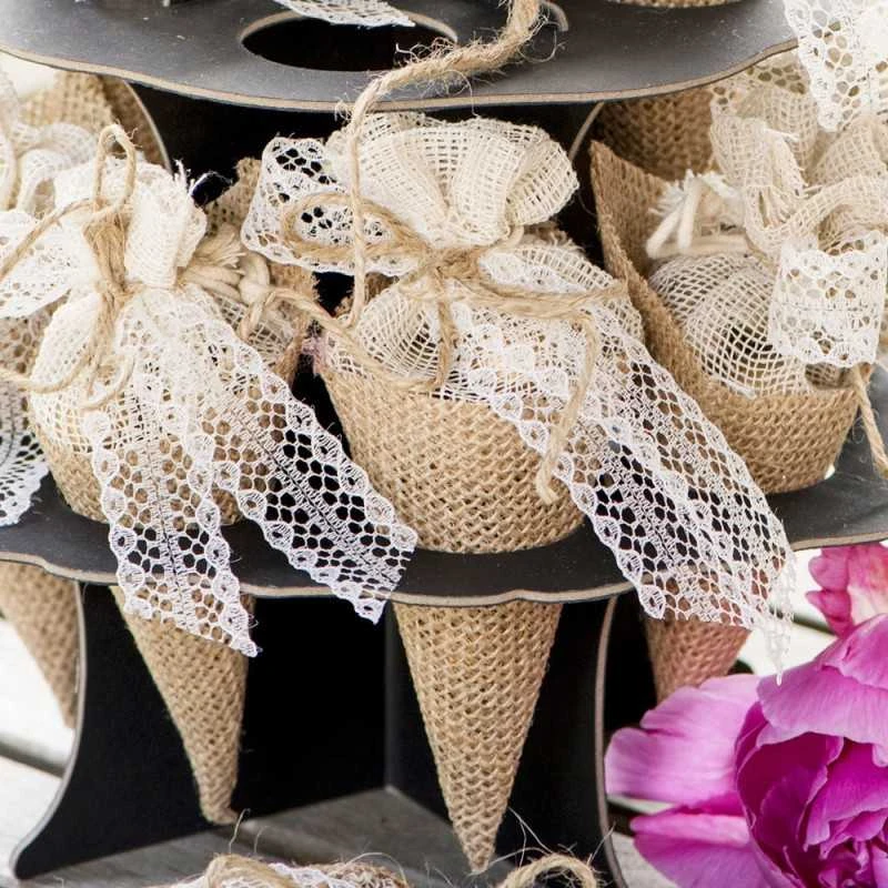 4 Cornets En Jute Naturelle Et Dentelle 3 4 Cornets En Jute Naturelle Et Dentelle