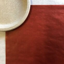 500 Sets De Table Papier Kraft Rouge 30 X 40 Cm -Vacances Vaisselle Magasin 500 sets de table papier kraft rouge 30 x 40 cm 1