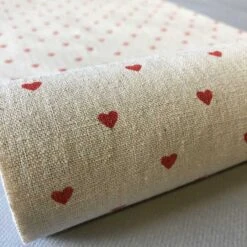 Chemin De Table Lin Coeurs Rouges 5 M -Vacances Vaisselle Magasin chemin de table lin coeurs rouges 5 metres 1