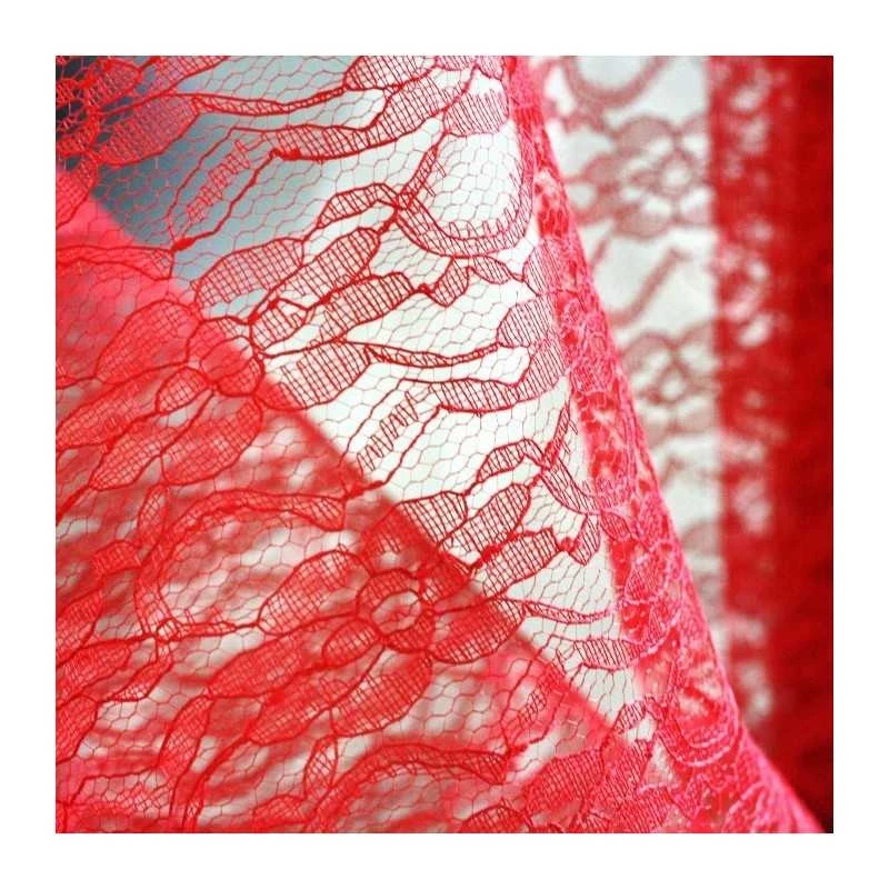 Chemin De Table Romantique Rouge 5 Chemin De Table Romantique Rouge – Image 3