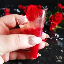 Coffret De 60 Verrines Cônes Coeur + 5 Présentoirs 28 Coffret De 60 Verrines Cônes Coeur + 5 Présentoirs -Vacances Vaisselle Magasin coffret de 60 verrines cones coeur 5 presentoirs recyclable reutilisable 10