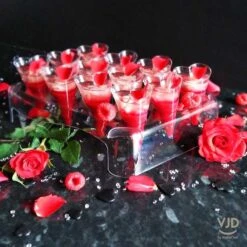 Coffret De 60 Verrines Cônes Coeur + 5 Présentoirs 29 Coffret De 60 Verrines Cônes Coeur + 5 Présentoirs -Vacances Vaisselle Magasin coffret de 60 verrines cones coeur 5 presentoirs recyclable reutilisable 11