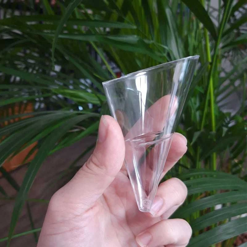 Coffret De 60 Verrines Cônes Coeur + 5 Présentoirs 6 Coffret De 60 Verrines Cônes Coeur + 5 Présentoirs – Image 4