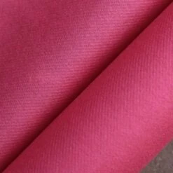 Nappe En Non-tissé Framboise 25 M -Vacances Vaisselle Magasin nappe en non tisse framboise 25 metres 2