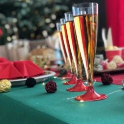 Nappe En Non-tissé Vert Sapin 25 M -Vacances Vaisselle Magasin nappe en non tisse vert sapin 25 metres 1