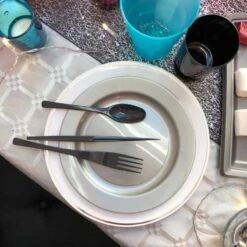 Nappe En Papier Damassé Argent 20 M 9 Nappe En Papier Damassé Argent 20 M -Vacances Vaisselle Magasin nappe papier damasse argent 20 metres 2