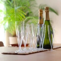 Pack 100 Flûtes Cristal Torsadées 13,5 Cl Discount -Vacances Vaisselle Magasin pack 100 flutes cristal torsadees 135 cl discount 3