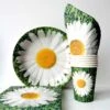 Pack 3 X 50 Assiette Gobelet Serviette Déco Marguerite 1 Pack 3 X 50 Assiette Gobelet Serviette Déco Marguerite -Vacances Vaisselle Magasin pack 2 x 50 assiettes et gobelets deco marguerite