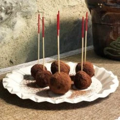 Pack 200 Assiettes Carton Blanc Design 18 Cm -Vacances Vaisselle Magasin pack 200 assiettes carton blanc design 18cm 2