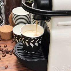 Pack 200 Gobelets 12 Cl Décor Noir Et Blanc -Vacances Vaisselle Magasin pack 200 gobelets 12 cl decor noir et blanc 3