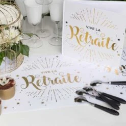 Chemin De Table Vive La Retraite Métallisé -Vacances Vaisselle Magasin product 275