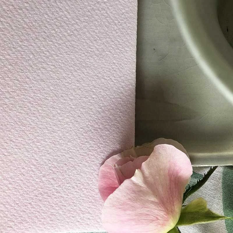 50 Serviettes élégance Non-tissées Rose Poudre 40 X 40 Cm 6 50 Serviettes élégance Non-tissées Rose Poudre 40 X 40 Cm – Image 4